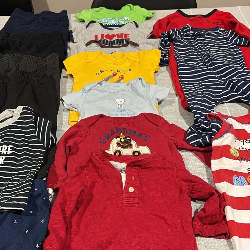 Boy clothes bundle - Picture 3 of 8